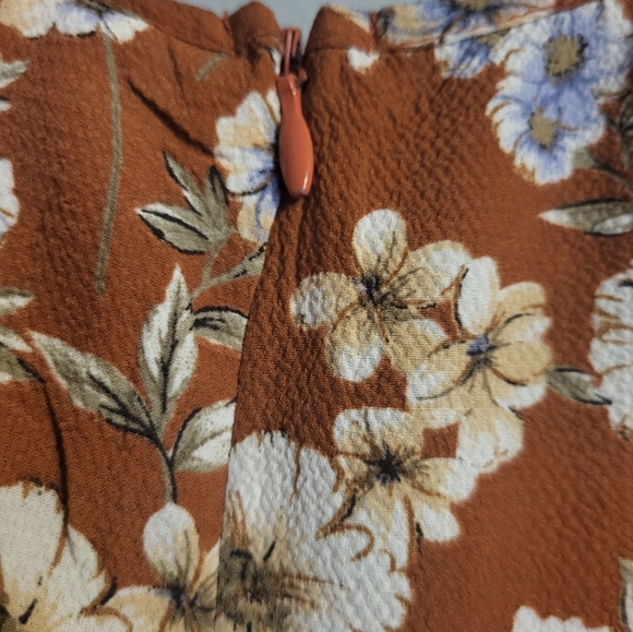 Cute cut-out cold shoulder long sleeves dress/ Robe épaules dénudé manche longue - Picture 10 of 10